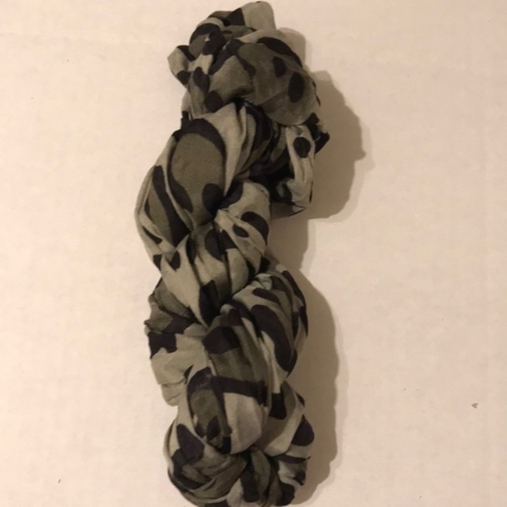 2 for $20 NWOT Beautiful Infinity scarf